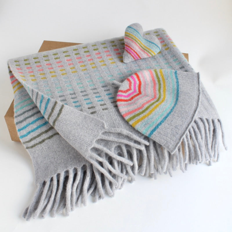 Pussy-Cat & The Owl Baby Blanket & Hat Gift Set